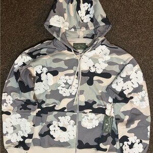 Denim tear snow camo hoodie (need gone)